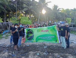 ASR Wakatobi Gelar aksi Peduli Lingkungan Bersih-bersih Pantai Binongko