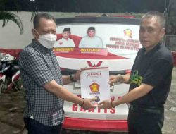 Gerindra Sultra Serahkan Satu Unit Ambulance ke DPC Baubau