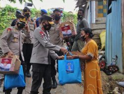 Kapolda Sultra Terus Salurkan Bantuan PPKM Darurat Dari Pemerintah