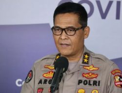 Polisi Pantau Aktivitas Jual Beli Antibiotik COVID-19