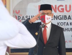 Wali Kota Sulkarnain Kukuhkan Empat Anggota Paskibraka HUT RI Ke-76