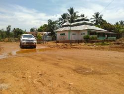 Akibat Kendaraan Tambang, Jalan Kabupaten Di Blok Mandiodo Rusak