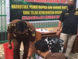 Kejari Kendari Musnahkan BB Narkoba 1,2 KG