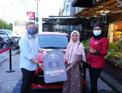 Pelanggan Kalla Toyota Palopo Berhasil Membawa Pulang Grandprize Toyota Agya