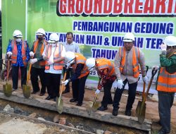 Karo Perencanaan Kemenag RI, Meletakkan Batu Pertama Pembangunan Gedung PLHUT Kendari