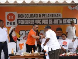 Hadiri Pelantikan DPC PKS Kendari, Wali Kota Minta Kader Maksimalkan Kamampuan Hadapi Pemilu 2024