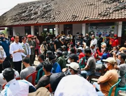Presiden Jokowi Tinjau Kecamatan Cugenang Terdampak Gempa Terparah
