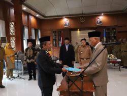 Sekprov Asrun Lio Lantik Pejabat Fungsional Lingkup Pemprov Sultra