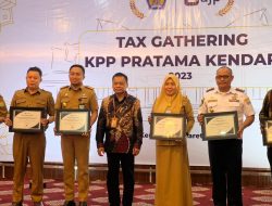 Pemkot Kendari Sabet 3 Penghargaan dari KPP Pratama Kendari