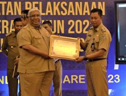 Pj Wali Kota Kendari Terima Piagam Penghargaan Atas Pengelolaan DAK Fisik Semester II Tahun 2022