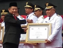 Konawe Raih Penghargaan Pemerintahaan Dengan Kinerja Terbaik Secara Nasional