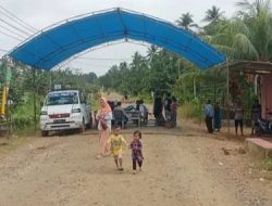 Jalan Penghubung Andoolo -Tinanggea Masih Diblokir, Pengguna Jalan Sesalkan Pemerintah Belum Bertindak