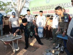 Pj Bupati Bombana Lakukan Peletakan Batu Pertama Pembangunan Asrama Putra Yayasan Hamzanwadi Nahdlatulwathan