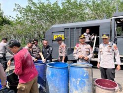 Ketua Komisi III DPRD Apresiasi Langkah Polresta Bagikan 1.200 Liter Air Bersih Untuk Masyarakat Kota Kendari