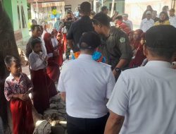 Kunker di Saponda, Pj Bupati Konawe Komitmen Kembangkan Sarana Pendidikan