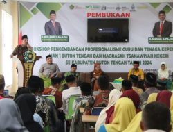 Buka Workshop PPG Tingkat Kabupaten Bateng, Kakanwil Kemenag Sultra: Guru Wajib Miliki Empat Kompetensi