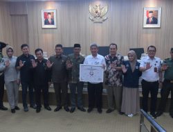 Pemkot Kendari Bersama Stakeholder Tandatangani Komitmen Bersama Tangani Stunting