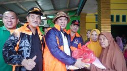 Bupati Wakil Bupati Konut Tinjau Masyarakat Terdampak Banjir dan Salurkan Bantuan