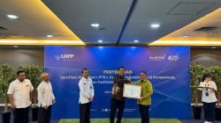BPSDM Sultra Terima Sertifikat Akreditasi B LPPBJ dari LKPP RI