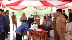 Pj Gubernur Sultra Serahkan SK Pengangkatan PPPK Formasi 2023