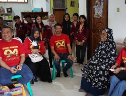 Alumni 1994 Spensa Kendari Anjangsana ke Rumah Mantan Guru