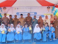 Sekda Sultra Bersama Pj Wali Kota Kendari Launching PIN Polio di SDN 84 Kendari