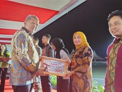 Disdalduk dan KB Kota Kendari Raih Juara II Lomba Karnaval Juang dalam Memperingati HUT ke-79 RI