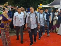 Pasangan Razak-Afdhal menjadi Pasangan Terakhir yang mendaftar di KPU Kendari