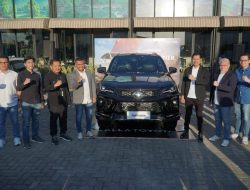 New Fortuner 2024 Resmi Mengaspal di Kendari! Produk Toyota Pertama di Indonesia yang Memiliki In-Car Wifi Hotspot via Fitur T Intouch