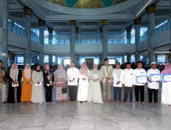 Pemkot Kendari Peringati Maulid Nabi Muhammad SAW di Masjid Al-Alam