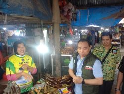 Paslon AJP-ASLI Banjir Dukungan saat Blusukan ke Pasar Panjang