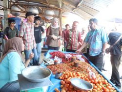 Pastikan Stabilitas Harga Bahan Pokok, Pj Bupati Konawe Kunjungi Sejumlah Pasar