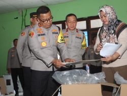 Kapolda Sultra Pantau Logistik Pilkada 2024 di KPU Kota Kendari