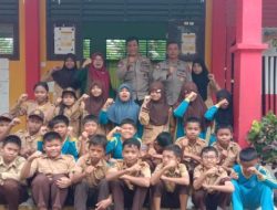 Personel Ditbinmas Polda Sultra Sosialisasikan Pembinaan Polisi Cilik di SD 100 Kendari