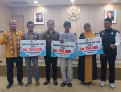 Pj Wali Kota Kendari Serahkan Bansos Non Tunai Tahap II kepada 333 KPM