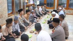 Kapolresta Kendari Melaksanakan Buka Puasa Bersama Anak Yatim