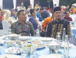 Wakil Wali Kota didampingi Ketua TP PKK Kota Kendari Hadiri Gala Dinner Peringatan HUT ke-61 Sultra di Kolaka